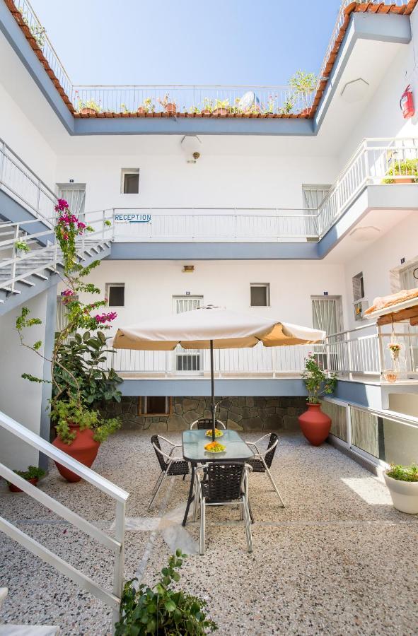 Haus Irene Hotel Potos Eksteriør billede